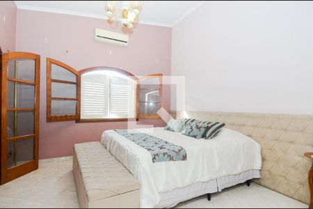 Casa à venda com 450m², 4 quartos e 5 vagasQuarto 4 - Suíte