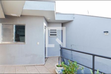 Casa à venda com 450m², 4 quartos e 5 vagasVaranda da Suíte 4