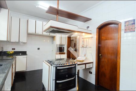 Casa à venda com 450m², 4 quartos e 5 vagasCozinha