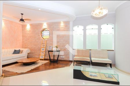 Casa à venda com 450m², 4 quartos e 5 vagasSala