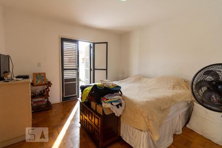 Casa à venda com 212m², 4 quartos e 3 vagasQuarto 3 - Suíte