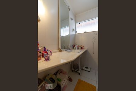 Casa à venda com 212m², 4 quartos e 3 vagasBanheiro Social