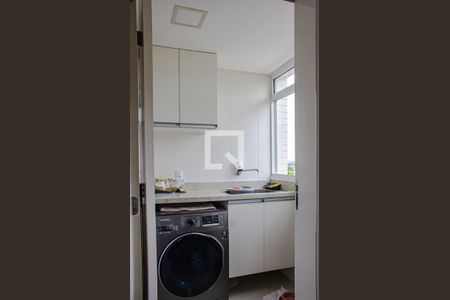 Apartamento à venda com 79m², 2 quartos e 2 vagas Apartamento à venda com 79m², 2 quartos e 2 vagasÁrea de Serviço