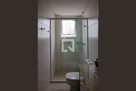 Apartamento à venda com 79m², 2 quartos e 2 vagas Apartamento à venda com 79m², 2 quartos e 2 vagasBanheiro da Suíte