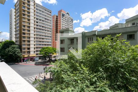 Apartamento à venda com 90m², 3 quartos e sem vaga Apartamento à venda com 90m², 3 quartos e sem vagaVaranda