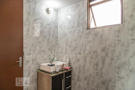 Apartamento à venda com 55m², 2 quartos e sem vaga Apartamento à venda com 55m², 2 quartos e sem vagaBanheiro