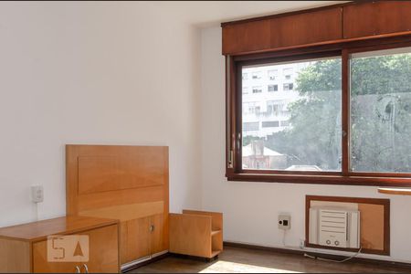Sala/Quarto de kitnet/studio para alugar com 1 quarto, 32m² em Centro Histórico, Porto Alegre