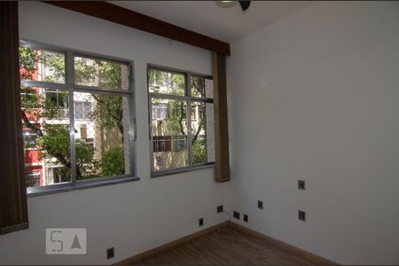 Quarto 1 de apartamento para alugar com 3 quartos, 84m² em Flamengo, Rio de Janeiro
