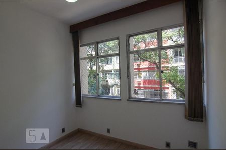 Quarto 1 de apartamento para alugar com 3 quartos, 84m² em Flamengo, Rio de Janeiro
