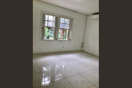 Casa à venda com 170m², 3 quartos e 4 vagasQuarto