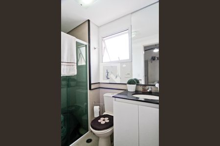 Apartamento à venda com 160m², 3 quartos e 3 vagas Apartamento à venda com 160m², 3 quartos e 3 vagasBanheiro da Suíte 2