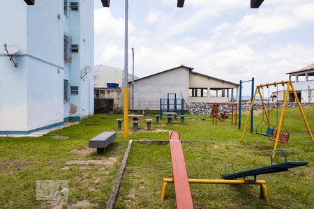 Apartamento para alugar com 40m², 2 quartos e 1 vaga Apartamento para alugar com 40m², 2 quartos e 1 vagaÁrea Comum - Playground