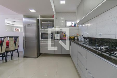 Casa para alugar com 120m², 3 quartos e 3 vagas Casa para alugar com 120m², 3 quartos e 3 vagasCozinha