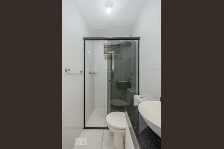 Apartamento para alugar com 60m², 2 quartos e 1 vaga Apartamento para alugar com 60m², 2 quartos e 1 vagaBanheiro da Suíte