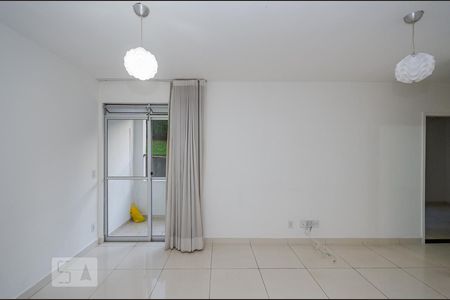 Sala de apartamento para alugar com 2 quartos, 60m² em Buritis, Belo Horizonte