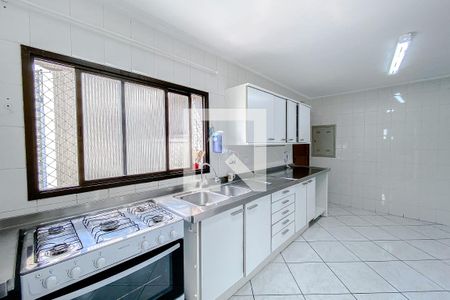 Apartamento à venda com 160m², 4 quartos e 2 vagas Apartamento à venda com 160m², 4 quartos e 2 vagasCozinha
