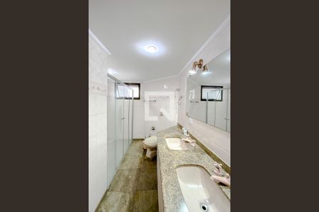 Apartamento à venda com 160m², 4 quartos e 2 vagas Apartamento à venda com 160m², 4 quartos e 2 vagasBanheiro