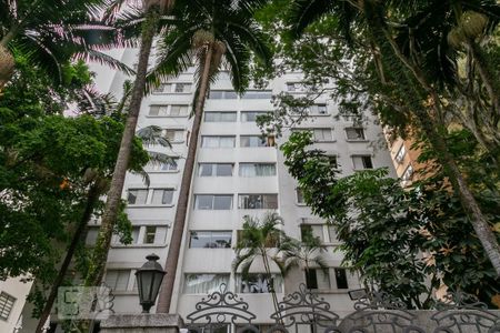 Apartamento para alugar com 87m², 4 quartos e 1 vaga Apartamento para alugar com 87m², 4 quartos e 1 vagaFachada