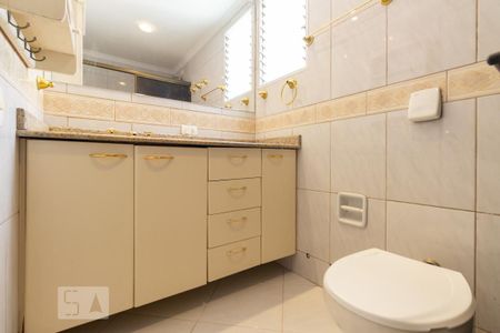 Apartamento para alugar com 87m², 4 quartos e 1 vaga Apartamento para alugar com 87m², 4 quartos e 1 vagaBanheiro da suíte