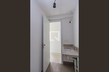 Apartamento à venda com 58m², 2 quartos e 1 vaga Apartamento à venda com 58m², 2 quartos e 1 vagaBanheiro