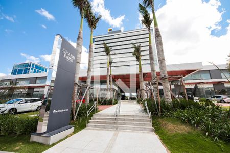 Apartamento à venda com 58m², 2 quartos e 1 vaga Apartamento à venda com 58m², 2 quartos e 1 vagaFachada do Condomínio 1