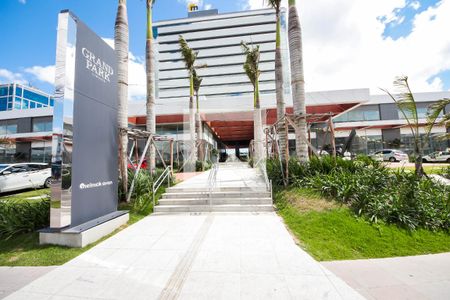 Apartamento à venda com 58m², 2 quartos e 1 vaga Apartamento à venda com 58m², 2 quartos e 1 vagaFachada do Condomínio 1