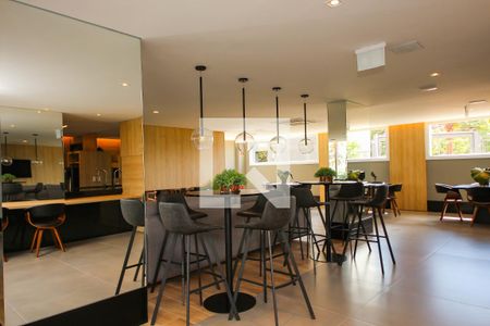 Apartamento à venda com 58m², 2 quartos e 1 vaga Apartamento à venda com 58m², 2 quartos e 1 vagaÁrea comum - Salão de festas