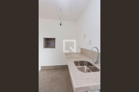 Apartamento à venda com 58m², 2 quartos e 1 vaga Apartamento à venda com 58m², 2 quartos e 1 vagaCozinha com churrasqueira