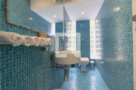 Casa à venda com 350m², 4 quartos e 5 vagasLavabo