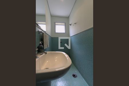 Casa à venda com 350m², 4 quartos e 5 vagasBanheiro 2