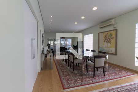 Casa à venda com 350m², 4 quartos e 5 vagasQuarto 4