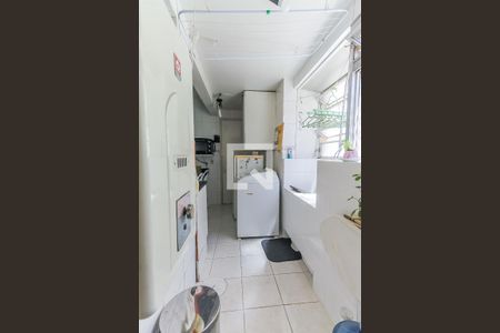 Apartamento à venda com 107m², 3 quartos e 1 vagaÁrea de serviço