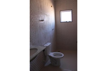 Casa à venda com 185m², 3 quartos e 5 vagas Casa à venda com 185m², 3 quartos e 5 vagasBanheiro 2