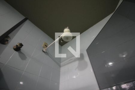 Casa à venda com 324m², 6 quartos e 3 vagasChuveiro