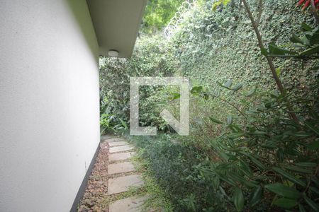 Casa à venda com 324m², 6 quartos e 3 vagasÁrea Externa