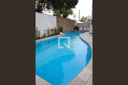 Apartamento à venda com 166m², 3 quartos e 1 vaga Apartamento à venda com 166m², 3 quartos e 1 vagaÁrea comum - Piscina