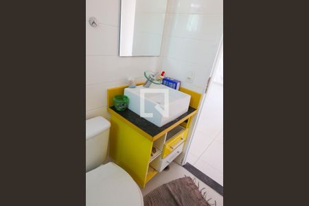 Apartamento à venda com 166m², 3 quartos e 1 vaga Apartamento à venda com 166m², 3 quartos e 1 vagaBanheiro 2