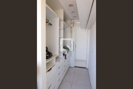 Apartamento à venda com 166m², 3 quartos e 1 vaga Apartamento à venda com 166m², 3 quartos e 1 vagaLavanderia Inferior