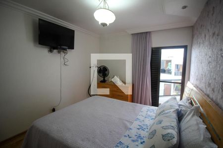 Casa de condomínio à venda com 232m², 4 quartos e 4 vagas Casa de condomínio à venda com 232m², 4 quartos e 4 vagasQuarto Suíte