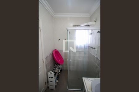 Casa de condomínio à venda com 232m², 4 quartos e 4 vagas Casa de condomínio à venda com 232m², 4 quartos e 4 vagasBanheiro da Suíte 1