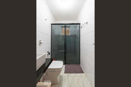 Casa à venda com 150m², 3 quartos e 2 vagasBanheiro 