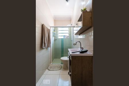 Casa à venda com 150m², 3 quartos e 2 vagasBanheiro 