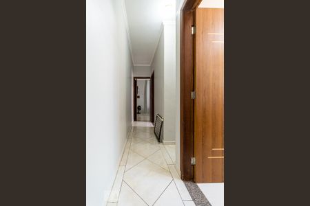 Casa à venda com 150m², 3 quartos e 2 vagasCorredor 