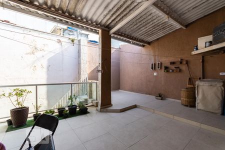 Casa à venda com 150m², 3 quartos e 2 vagasÁrea de lazer 