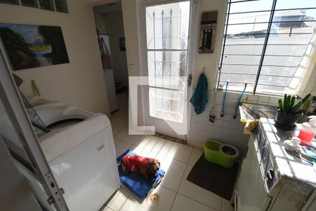 Casa à venda com 250m², 3 quartos e 4 vagasÁrea de Serviço