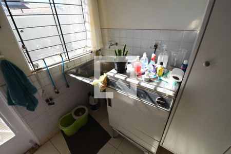 Casa à venda com 250m², 3 quartos e 4 vagasÁrea de Serviço