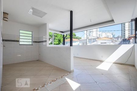 Casa à venda com 295m², 4 quartos e 2 vagas Casa à venda com 295m², 4 quartos e 2 vagasTerraço