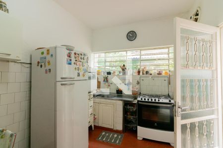 Casa à venda com 150m², 3 quartos e 2 vagas Casa à venda com 150m², 3 quartos e 2 vagasCozinha