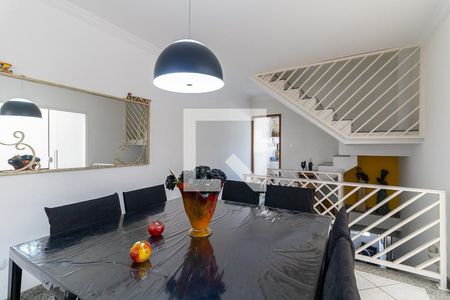 Casa à venda com 191m², 3 quartos e 4 vagas Casa à venda com 191m², 3 quartos e 4 vagasSala de Jantar