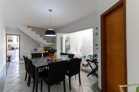Casa à venda com 191m², 3 quartos e 4 vagas Casa à venda com 191m², 3 quartos e 4 vagasSala de Jantar